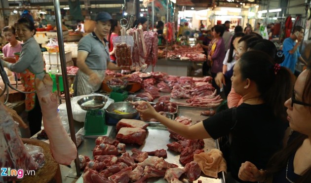 Премьер-министр потребовал понизить цену на свинину в скорейшем порядке 