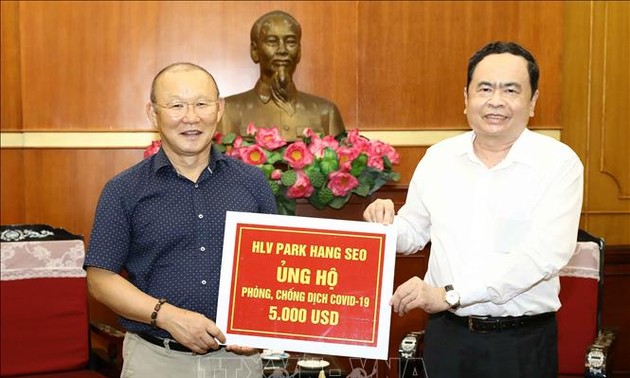 Тренер Пак Хан Со пожертвовал $5 тыс. на борьбу с коронавирусом