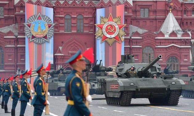 Грандиозный парад в честь 75-летия Великой Победы на Красной Площади