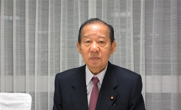 Тосихиро Никая переизбран генеральным секретарем правящей в Японии ЛДП  