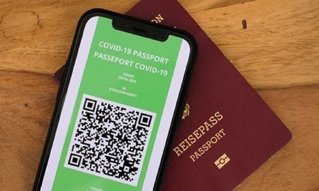 10 стран признали коронавирусный паспорт Вьетнама 