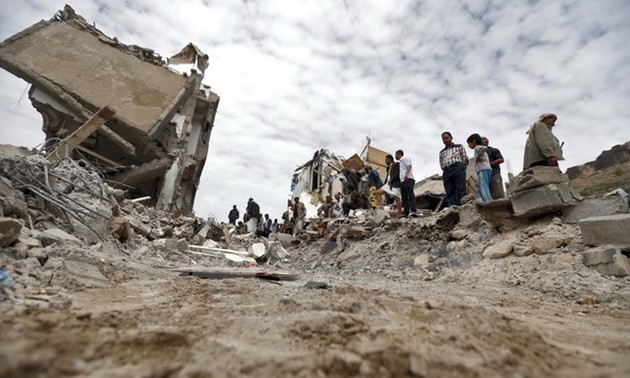 Pasukan-pasukan yang berbaku tembak telah menarik diri keluar dari Ibukota Yaman