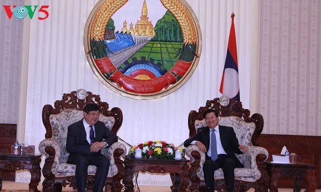 PM Laos memberikan penilaian tinggi terhadap dukungan dan bantuan VOV