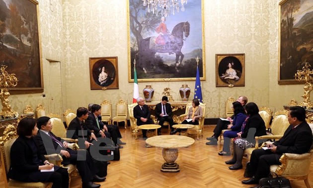 Memperkuat persahabatan, dialog dan legislasi antara Vietnam dan Italia