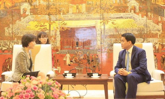 Kota Hanoi berkoordinasi mengadakan upacara peringatan ultah ke-45 Hari penggalangan hubungan diplomatik Vietnam-Italia