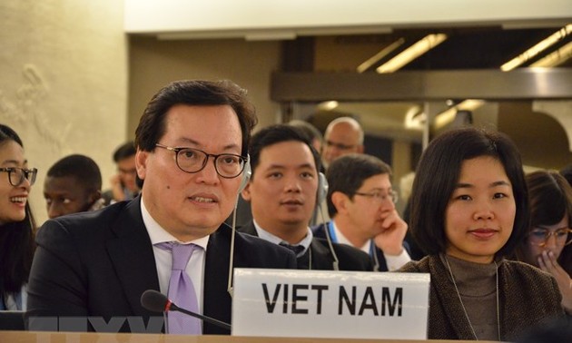 Vietnam tidak henti-hentinya berupaya menjamin agar semua warga mendapat hak asasi manusia secara lengkap