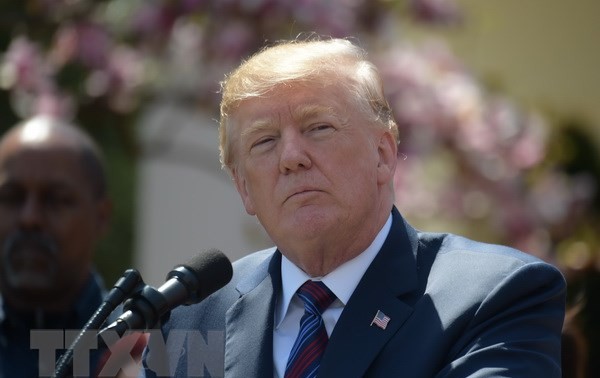Presiden AS, Donald Trump mengeluarkan syarat untuk berpartisipasi kembali ke TPP