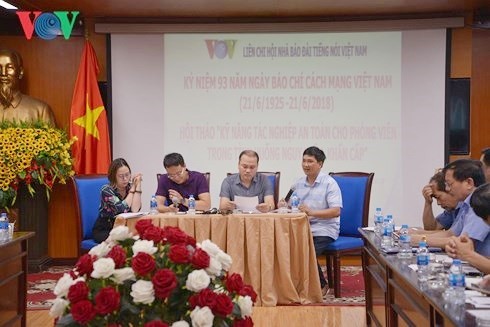 Gabungan Ranting Persatuan Wartawan VOV memperingati ultah ke-93 Hari Pers Revolusioner Viet Nam