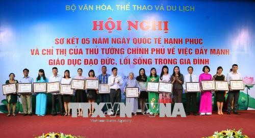 Deputi PM Vietnam, Vu Duc Dam: Supaya ada kehidupan bahagia perlu berfokus melaksanakan dengan baik 3 tugas