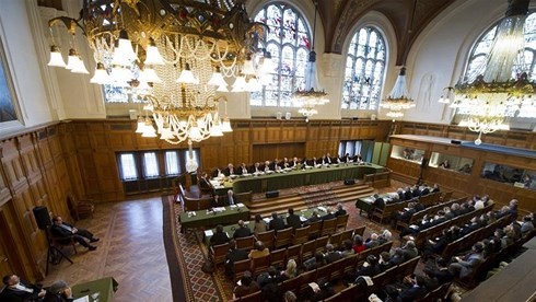 Memulai perang hukum AS-Iran