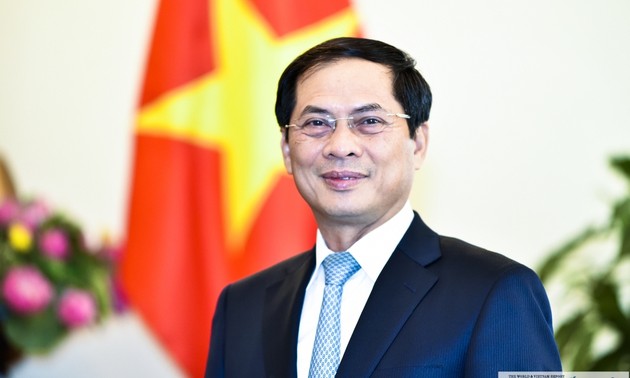 Kunjungan PM Nguyen Xuan Phuc memanifestasikan tanggung jawab Vietnam terhadap masalah-masalah bersama