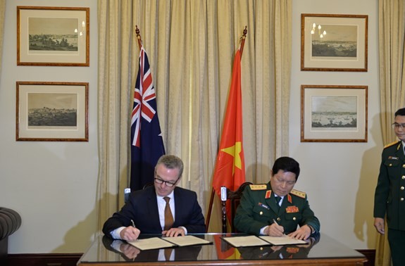 Vietnam-Australia menandatangani Pernyataan Visi Bersama tentang pendorongan kerjasama pertahanan