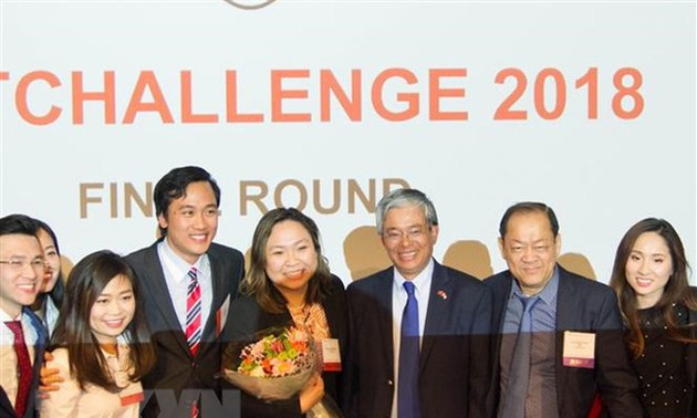 Mencanangkan  kontes start-up untuk orang Vietnam di seluruh dunia