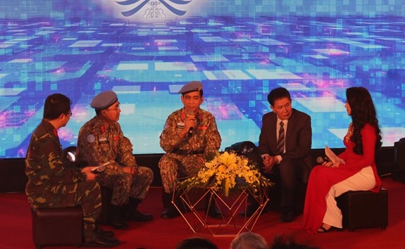 Direktorat Penjaga Perdamaian Vietnam menyelenggarakan temu muka “Sayap-sayap burung perdamaian”