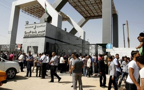  Mesir untuk sementara membuka kembali koridor dengan Jalur Gaza