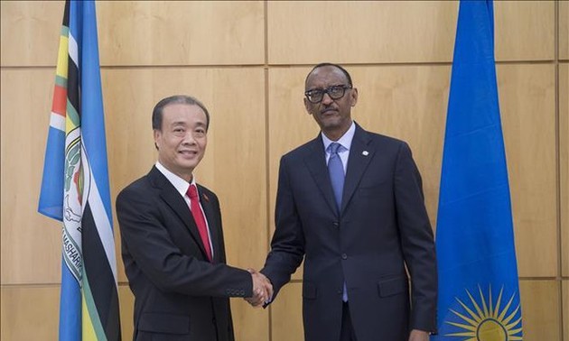 Republik Rwanda ingin lebih mendorong hubungan kerjasama dengan Viet Nam