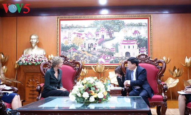 Memperkuat kerjasama di bidang pers antara Vietnam dan Belanda