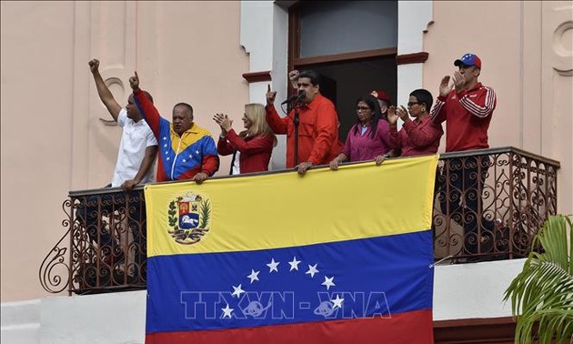 Pemerintah dan faksi oposisi Venezuela bersama-sama mencanangkan  demonstrasi di Karakas