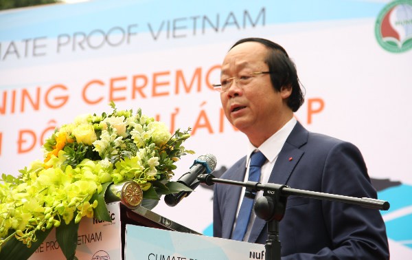 Mengawali proyek: “Iklim Vietnam – Kerjasama pendidikan untuk mencapai perubahan yang berkesinambungan di daerah-daerah dataran rendah”