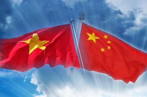 Memperkuat hubungan kemitraan strategis dan komprehensif Vietnam-Tiongkok