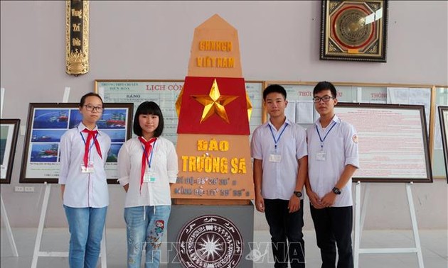 Pameran “Hoang Sa, Truong Sa – Wilayah Vietnam: Bukti-bukti sejarah dan hukum” diadakan di Provinsi Ha Nam