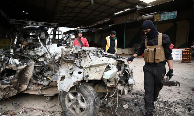 Serangan bom mobil di Suriah menimbulkan banyak korban
