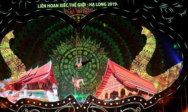 Kesan tentang Festival sirkus dunia di Kota Ha Long