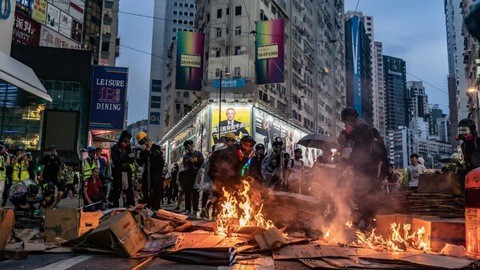 Tiongkok mengancam akan memberikan balasan terhadap AS tentang masalah Hongkong (Tiongkok)