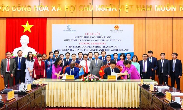 Provinsi Ha Giang, Vietnam menandatangani kerangka kerjasama strategis dengan WB
