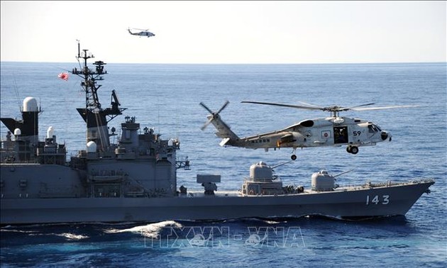 Jepang-AS melaksanakan latihan perang gabungan angkatan udara dan angkatan laut di Laut Huatung