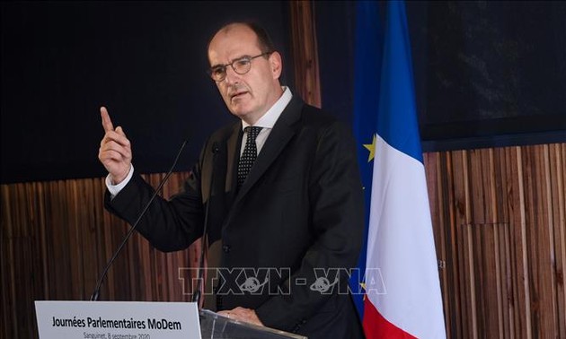 Perancis Peringatkan Akan Meninjau Kembali Kesepakatan-Kesepakatan Bilateral dengan Inggris