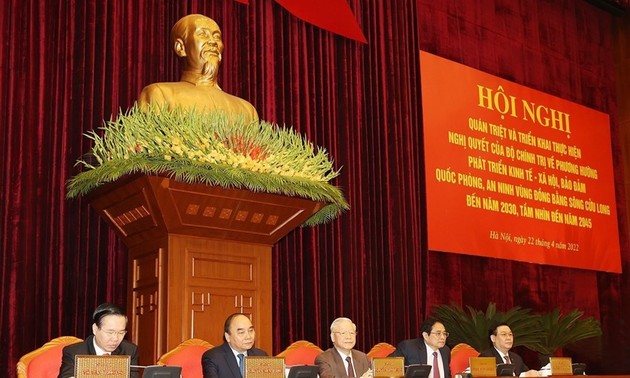 Sekjen Nguyen Phu Trong Pimpin Konferensi Nasional Pengembangan Sosial-Ekonomi Daerah Dataran Rendah Sungai Mekong