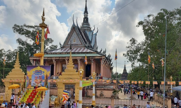 PM Kirim Surat Ucapan Selamat Kepada Warga Etnis Minoritas Khmer Sehubungan dengan Hari Raya Chol Chnam Thmay