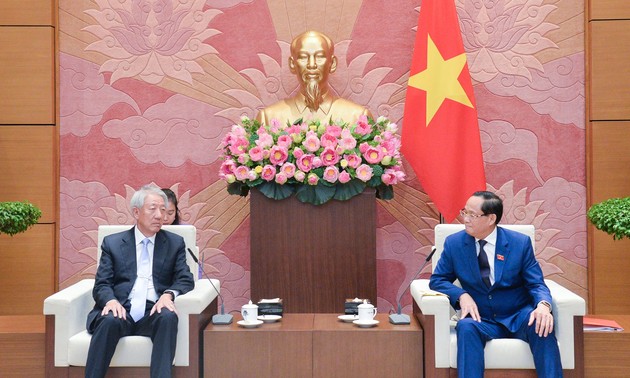 Mendorong Hubungan Kemitraan Strategis Vietnam-Singapura Semakin Praktis dan Efektif