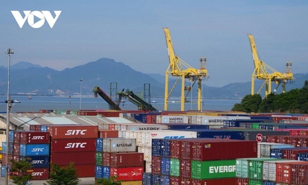 Pelabuhan Da Nang Sambut Kapal Pertama pada Awal Tahun Baru Imlek 2024