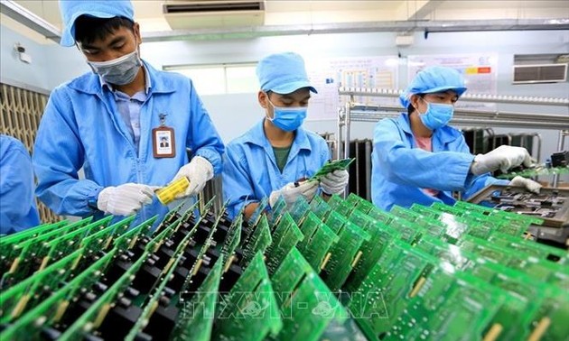 Nikkei Asia: Vietnam Menyerap Banyak Perusahaan Asing di Bidang Semikonduktor        