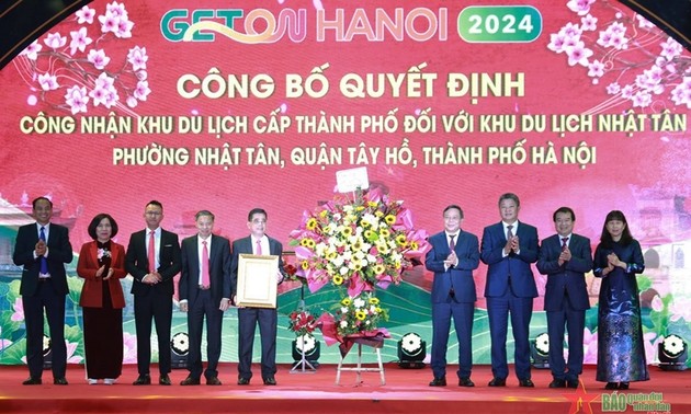 Program “Pariwisata Kota Hanoi Menyambut 2024 – Get on Hanoi 2024” Berlangsung secara Bergelora
