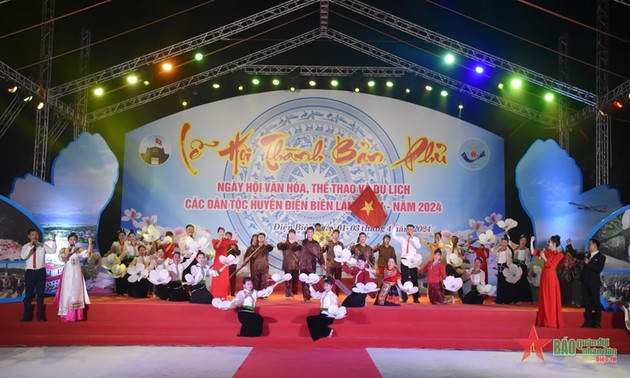 Tahun Pariwisata Nasional 2024: Banyak Kegiatan yang Menarik di Festival Kebudayaan, Olahraga dan Pariwisata Kabupaten Dien Bien