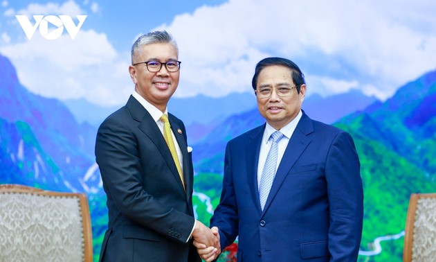 PM Vietnam, Pham Minh Chinh Terima Menteri Investasi, Perdagangan dan Industri Malaysia
