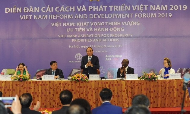 Nguyên Xuân Phuc au forum sur la réforme et le développement  