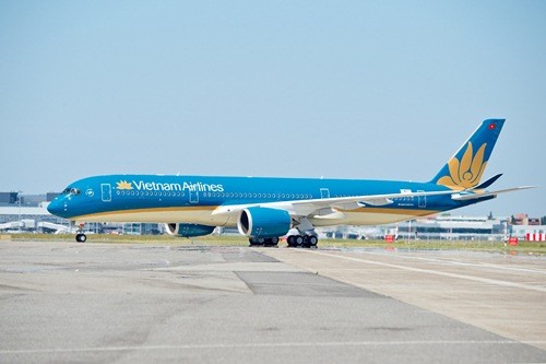Vietnam Airlines reprend les vols à destination et en provenance du Japon après le typhon Hagibis