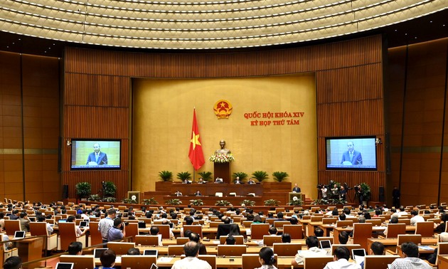 Assemblée nationale: Nguyên Xuân Phuc répond aux questions des élus
