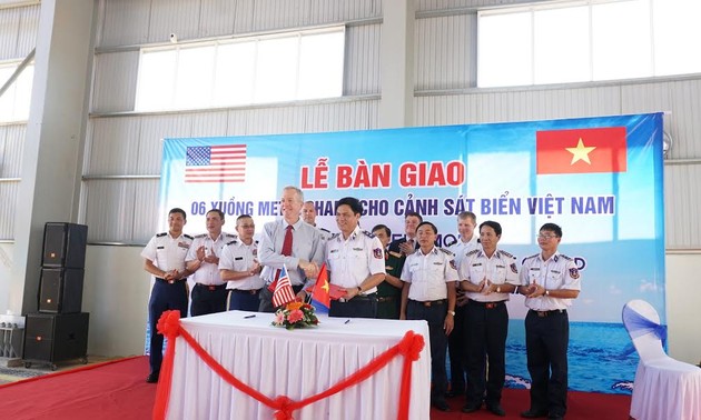 US delivers 6 coastal patrol boats to Vietnam 