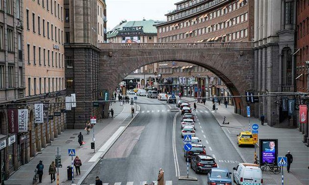 Sweden slashes gatherings of 300 people to 8 as COVID-19 cases surge