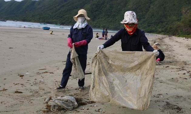 Southern island launches zero plastic waste program
