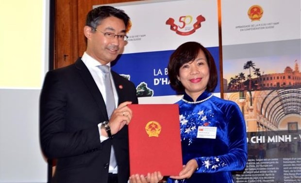 Germany’s former Deputy Prime Minister appointed Vietnam’s Honorary Consul to Switzerland