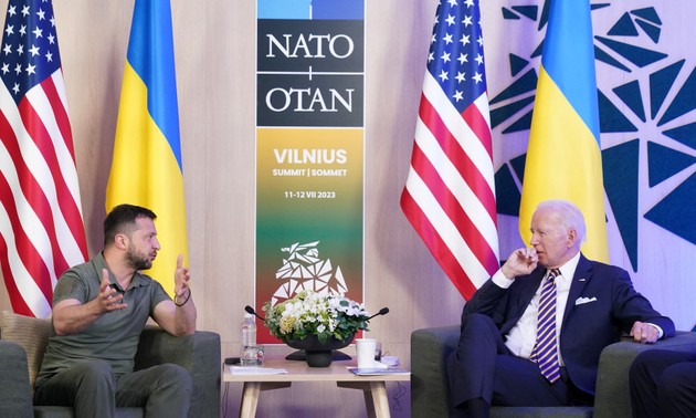 Ukraine, US start talks on security guarantees, official says
