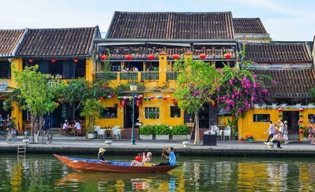 Australian site calls Vietnam “land of beauty, welcome surprises”