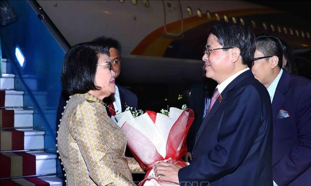 Cambodian National Assembly President arrives in Hanoi for official visit