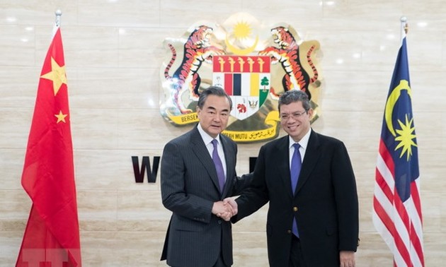 Tiongkok dan Malaysia berkomitmen memperhebat kerjasama persahabatan
